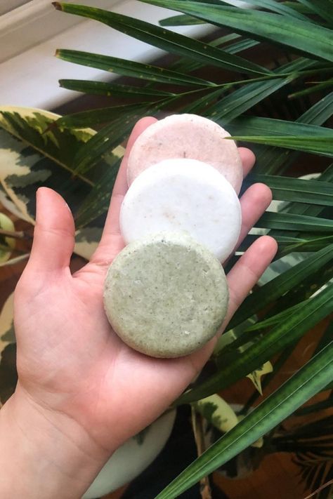 Hair Soap, Diy Shampoo Bar For Curly Hair, Shampoo Bars, Bar Shampoo, Conditioner Bar Recipe, Diy Hair Care Recipes, How To Make Shampoo, Diy Shampoo Bar, Hair Conditioner Bar