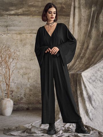 Long Sleeve Jumpsuit Classy, Simple Jumpsuit, Apparel Aesthetic, Bio Fashion, Jumpsuit Long Sleeve, Flowy Jumpsuit, Jumpsuit Long, Black Dress Outfits, Black Outfits