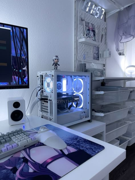 Clean Gaming Setup, Room Inspo Blue, White Setup, Pc Decoration, Setup Pc, Tech Room, Pc Setups, Gaming Setups, White Desk