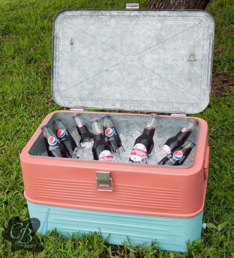 Vintage Cooler, Vintage Booth Display, Best Spray Paint, Krylon Spray Paint, Ice Chest Cooler, Cooler Painting, Sorority Paddles, Fiberglass Insulation, Cooler Box