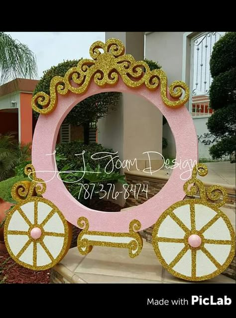 Cardboard Carriage, Princess Theme Party Decorations, Princess Props, Cinderella Birthday Party, Princess Birthday Party Decorations, Princess Theme Birthday, Princess Theme Birthday Party, Princess Party Decorations, Cinderella Carriage