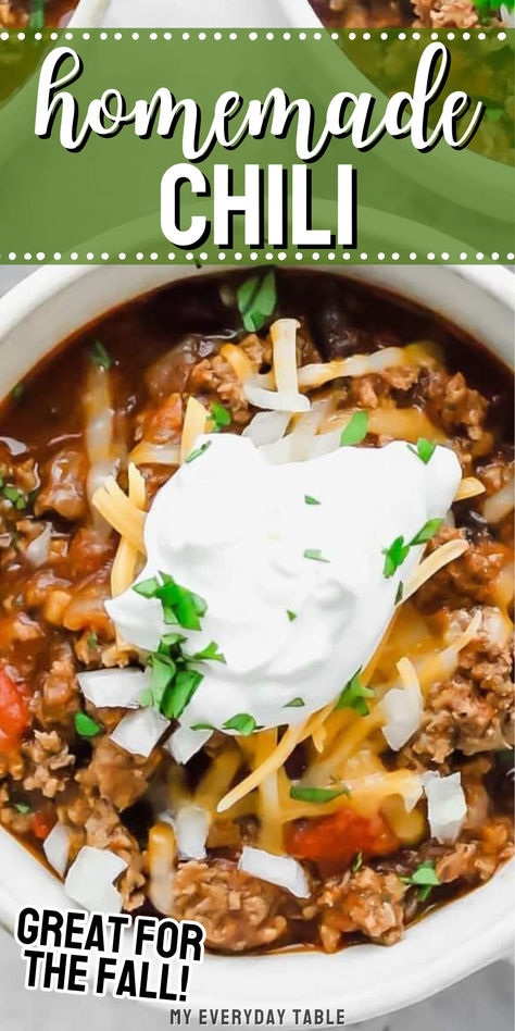 easy homemade chili Quinoa Chili Recipe, Easy Homemade Chili, Homemade Chili Recipe, Slow Cooker Turkey Chili, Fall Meal, Chili Toppings, Easy Chili, Chili Recipe Easy, Homemade Chili