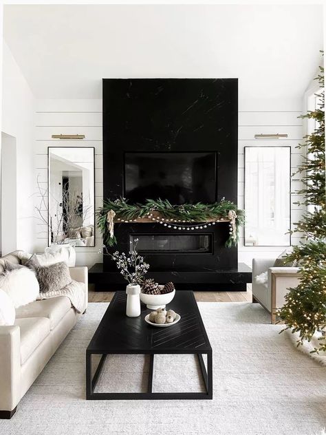 Minimalist Christmas Decor, Black And White Living Room, Black Fireplace, Christmas Mantle Decor, Christmas Fireplace Decor, Christmas Mantel Decorations, Christmas Mantle, Living Room Tv Stand, Tv Decor