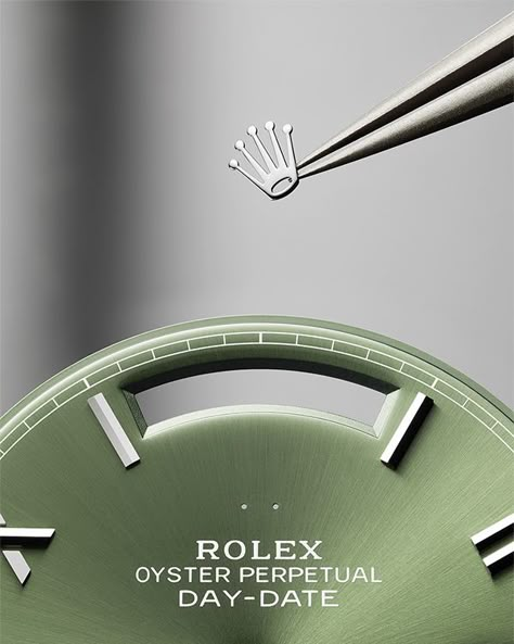 The 18ct gold Rolex crown: excellence defined. #Rolex #DayDate #Perpetual Rolex Watches Aesthetic, Luxury Watch Photography, Rolex Campaign, Rolex Branding, Rolex Photography, Rolex Photo, Rolex Ads, Rolex Aesthetic, Rolex Poster