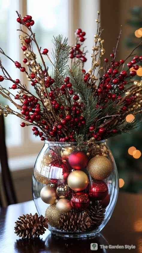 Budget-Friendly Christmas Decor: Transform Your Home from Porch to Living Room and Beyond - The Garden Style Dekoratívne Vence, Ideas Navideñas, Christmas Centerpieces Diy, Christmas Decor Inspiration, Christmas Themes Decorations, Christmas Decorations For The Home, Christmas Decoration Ideas, Noel Christmas, Christmas Decorating Ideas