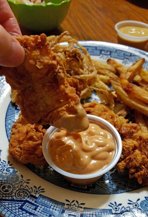 Copycat Raisin' Cane's Sauce Raisin Canes, Cains Sauce, Raising Canes Chicken Recipe, Canes Sauce, Copycat Restaurant Recipes, Homemade Sauce, Restaurant Recipes, Copycat Recipes, Sauce Recipes