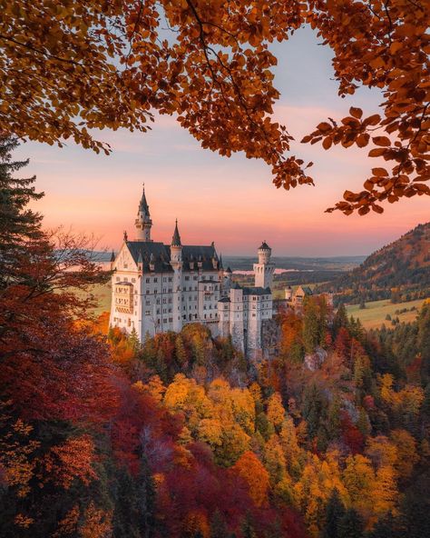 Magic Castle, Neuschwanstein Castle, Parc D'attraction, Instagram Art, Beautiful Castles, Autumn Landscape, Medieval Castle, Autumn Photography, Nature Travel