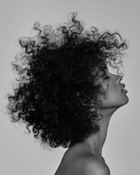 Smooth And Shiny Hair, Hair Photography, Editorial Hair, Model Inspo, Beauty Shoot, Black And White Portraits, The Hype, Hair Photo, Hair Serum