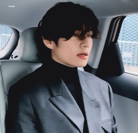 [EPISODE] BTS @ 62nd GRAMMY Awards | gif, bts y jungkook V And Jin, Taehyung Gif, Bts V Gif, Bts Fanfiction, V Gif, V Bta, Taehyung Funny, Kim Taehyung Funny, Kim Taehyung Wallpaper