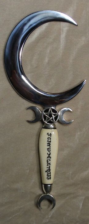 Sickle » " A custom sickle we created using a variation of our moon goddess athame. Steel blade with a bone handle and engraving :¦: " Shop:  Omega Artworks Witch Tools, Eclectic Witch, Eagle Claw, Ritual Tools, Witchy Woman, Moon Goddess, Book Of Shadows, Swords, To Look