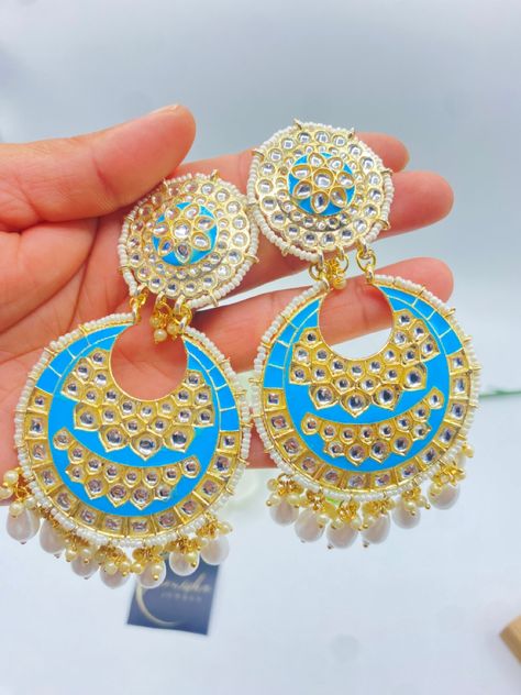 Indian Traditional Earrings, Jhumka Set, Meenakari Earrings, Diamond Mangalsutra, Traditional Outfit, Jewellery Indian, Earrings Indian, Traditional Earrings, Bollywood Style