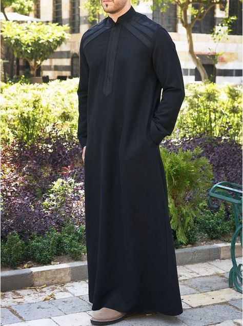 Abaya For Men, Muslim Men Clothing, Muslim Outfit, Arabic Clothing, Moslem Fashion, Arab Style, Gents Kurta Design, Moroccan Clothing, Chest Opening