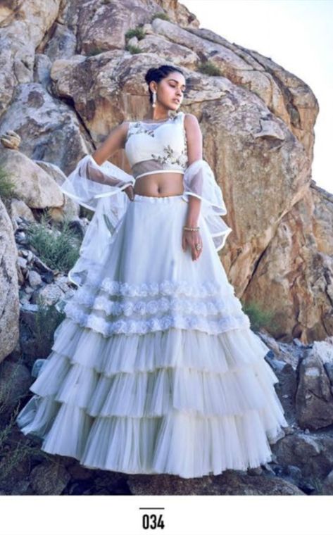 Choli Hand Work, Dress Outfits White, White Dress Outfits, Layered Lehenga, Asian Attire, Fancy Dupatta, Real Outfits, Asian Clothing, White Dress Outfit