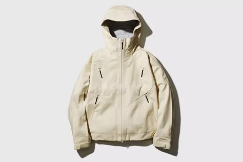 Goldwin 0 Makes Its Debut With FW22 Collection Ski Brands, Types Of Textiles, Ski Sweater, Sustainable Textiles, Men Street, Sportswear Brand, Shell Jacket, Eileen Fisher, Ski Wear