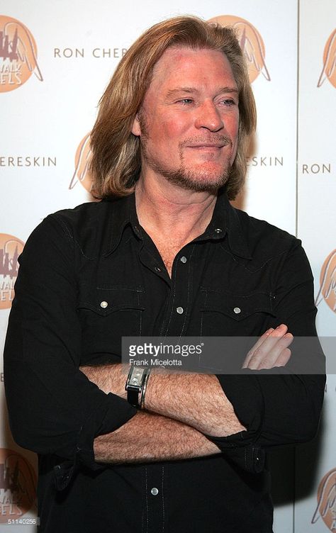 Singer Daryl Hall of 'Hall and Oats' attend the Sidewalk Angels Foundation Benefit at the China Club August 3, 2004 in New York City. Sidewalk Angels Foundation is a non-profit organization created by Rob and Marisol Thomas to aid those in need in and around large U.S. cities Darryl Hall, City Sidewalk, John Oates, Hall & Oates, Daryl Hall, Rick Springfield, Music Appreciation, Non Profit Organization, Vintage Memory