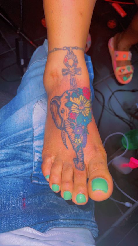 Elephant Hand Tattoos For Women, Elephant Foot Tattoo, Elephant Hand Tattoo, Elephant Tattoos Thigh, Tattoos Elephant, Bff Tats, Forearm Tattoo Women, Hand Tattoos For Women, Tattoos Women