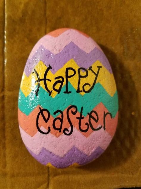 Egg Rock, Easter Paintings, Painted Rocks Kids, Painted Rocks Craft, Easter Egg Painting, Painted Rocks Diy, Painted Shells, Rock Painting Ideas Easy, Rock Painting Patterns