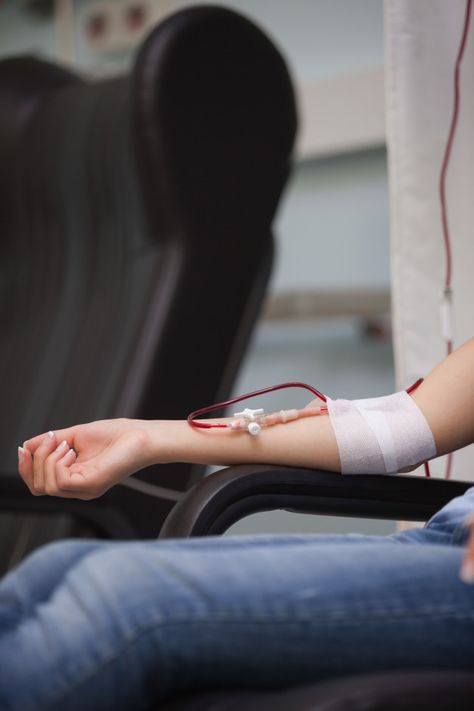 Donor Darah Aesthetic, Blood Donation Aesthetic, Darah Aesthetic, Donating Blood, Blood Photos, Donate Blood, Jewelry Store Design, Photo Woman, Blood Bank