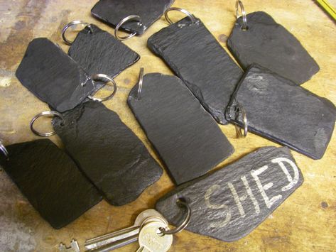 Slate key rings ready to write on  chalkboard paint, ideal for the keys you don't want to lose. Slate Crafts, Slate Projects, Slate Ideas, Chalkboard Writing, Repurposed Items, Slate Coasters, Chalkboard Paint, The Keys, Stone Art