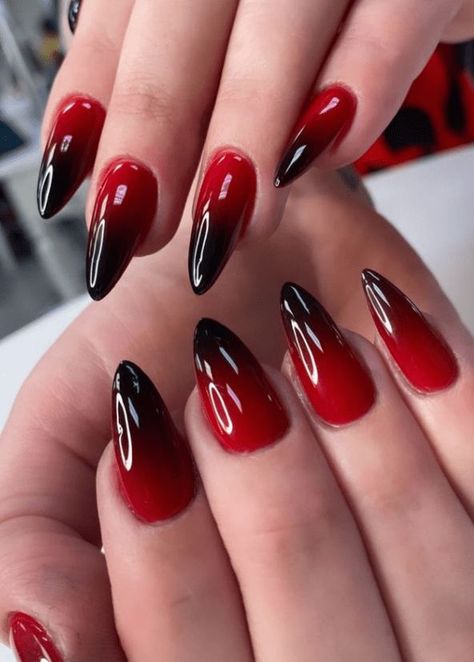 black and red nails ideas Edgy Nail Art, Fun Halloween Nails, Blood Nails, Black Ombre Nails, Red Ombre Nails, Black Halloween Nails, Holloween Nails, Halloween Acrylic Nails, Cute Halloween Nails