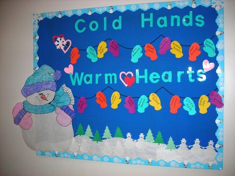 Pinterest Winter Bulletin Board Ideas | Warm Winter bulletin board idea | Teaching Ideas Thanksgiving Bulletin Board Ideas, Thanksgiving Bulletin Board, December Bulletin Boards, Winter Bulletin Board, Kindergarten Bulletin Boards, Holiday Bulletin Boards, Christmas Doors, Christmas Bulletin Boards, Thanksgiving Bulletin Boards