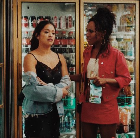 Someone Great Scene Someone Great Movie, Gina Rodriguez, Great Movies, Fashion Sense, 90s Fashion, Movies Showing, Style Icons, Autumn Winter Fashion, Open Shoulder Tops