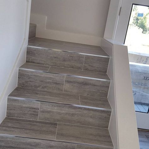 Stair Tiles, Tiled Staircase, Flooring For Stairs, Building Stairs, Tile Stairs, Stone Stairs, Basement Stairs, Tile Edge, Diy Stairs