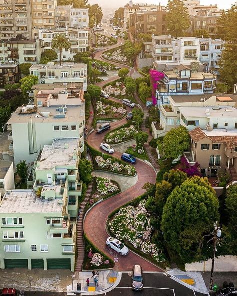 We like exploring every corner of #SanFrancisco, including steep, curvy Lombard Street. Click the bio link for our guide to spending two… Lombard Street San Francisco, Robert Hunter, San Francisco Photography, Lombard Street, Los Angeles Travel, Travel United States, San Francisco Travel, Nice Pictures, Pics Ideas