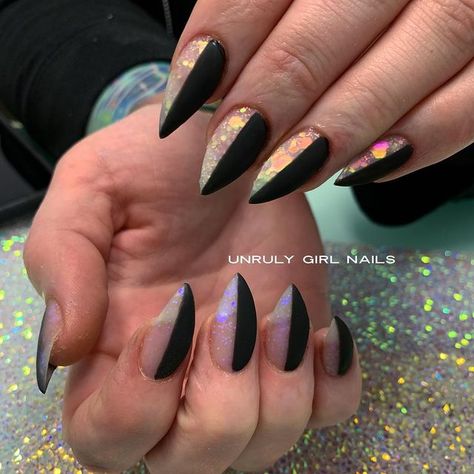 Irredescent Nails Black, Dark Iridescent Nails, Black Holo Nails, Black Iridescent Nails, Spring Goth Nails, Black Holographic Nails, Natural Nails Black, Goth Spring Nails, Overlay On Natural Nails