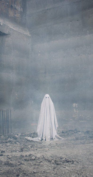 David Lowery, A Ghost Story, Casey Affleck, Aesthetic Film, Sheet Ghost, Ghost Photography, Ghost Story, Ghost Pictures, Ghost Photos