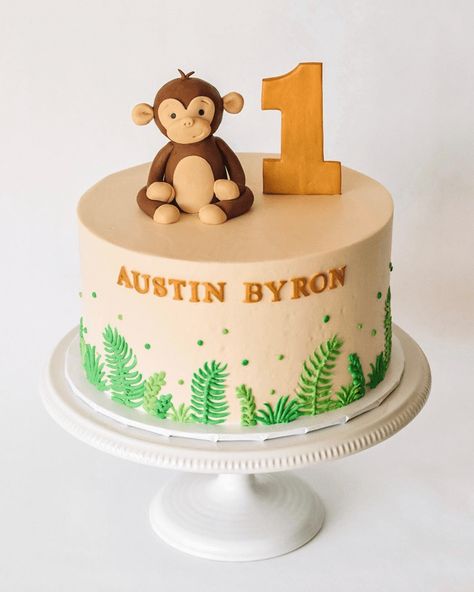 Monkey Birthday Cake Ideas Images (Pictures) Monkey Cake Ideas, Monkey Smash Cake, Monkey Birthday Cakes, 2nd Birthday Party For Boys, Marvel Cake, Monkey Cake, Monkey Birthday, Cake Designs Images, Cool Cake Designs