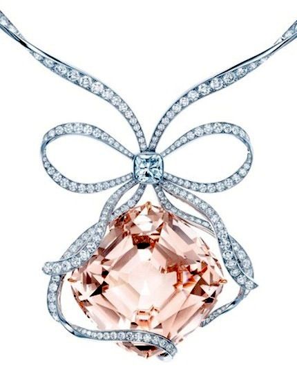 Tiffany Anniversary Morganite necklace, Cushion Morganite totaling just over 175 carats, with a ribbon-like diamond bow centered with a Tiffany Novo® diamond Tiffany Jewellery, Jewellery Tiffany, Morganite Necklace, Diamond Bows, Modern Princess, Tiffany Jewelry, Peaches Cream, Tiffany And Co, All That Glitters