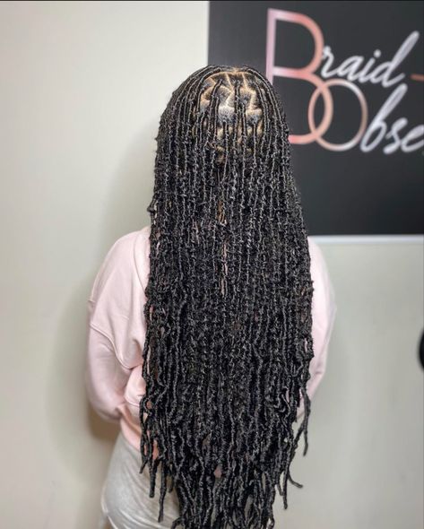 Christmas Hairstyles, Faux Locs Hairstyles, African Fashion Ankara, Braided Hairstyles Easy, Faux Locs, Locs Hairstyles, Dream Hair, Protective Hairstyles, Locs