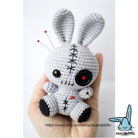 Crochet Pour Halloween, Cute Zombie, Little Cotton Rabbits, Confection Au Crochet, Amigurumi Bunny, Pola Amigurumi, Bunny Crochet, Halloween Crochet Patterns, Bunny Pattern