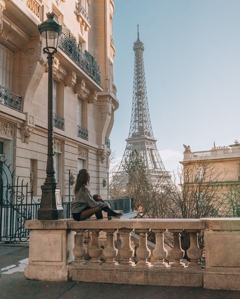 Av. de Camoens, Paris A great spot to see the Eiffel Tower. Save as reference for your next trip to Paris #paristrip #paristravel #visitparis #eiffeltowerparis #parisgram Eiffel Tower Views, Things to do in Paris, Photo Spots Paris, Instagrammable Spots Paris Photo Ideas Eiffel Tower, Paris Best Places For Photos, Eiffel Tower Photo Locations, Eiffel Tower Photo Spots, Best Eiffel Tower Photo Spots, Paris France Photography, Trocadero Paris, Europe Pics, Paris Photo Ideas