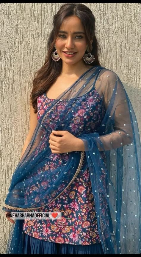 Diwali Outfits, Indian Outfits Lehenga, Neha Sharma, Desi Fits, Traditional Indian Dress, Casual Indian Fashion, Desi Outfits, Indian Dresses Traditional, Dresses Traditional