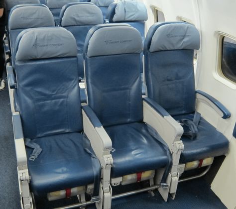 Top 10 Ways To Get A Better Economy Seat Plane Seats, Door Handles Vintage, Economy Seats, Balloon Prices, Steampunk Furniture, Airline Seats, Air China, Blue Air, Dubai City