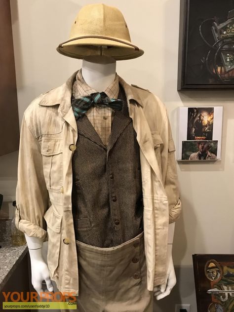 Jumanji Costume Ideas, Jumanji Costume, Jumanji Outfit Ideas, Jumanji Welcome To The Jungle, Outfit Muslim, Outfit Ideas For Church, Latina Outfit, Party Costumes, Black Jeans Outfit