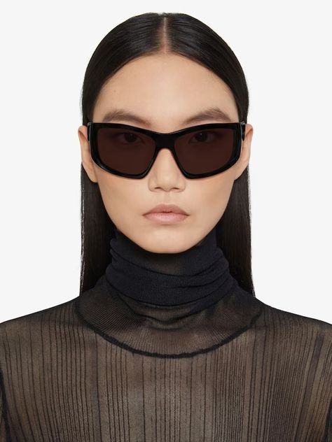 Vanessa Doofenshmirtz, Givenchy Sunglasses, Sunglasses Women Designer, Sunglasses Collection, Cowboy Boots Women, Givenchy Women, Luxury Sunglasses, Scarf Jewelry, Sunglasses & Glasses