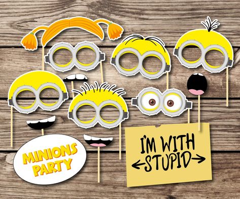 Minion Photo Booth, Minion Mask, Minions What, Minion Cupcake Toppers, Minion Party Decorations, Minion Party Favors, Minions Birthday Party, Minion Decorations, Minion Photos