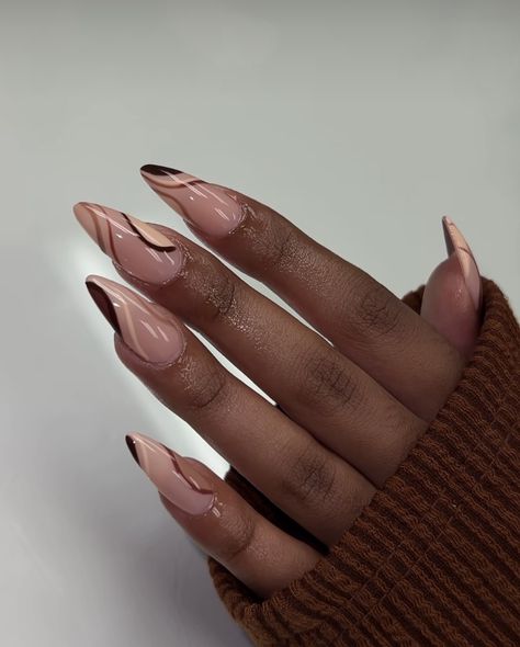 Short Birthday Nails Oval, Brown Oval Acrylic Nails, Brown Almond Acrylic Nails, Green Oval Nails, Business Nails Classy, Almond Shaped Nails Designs, Oval Acrylic Nails, Short Oval Nails, Business Nails