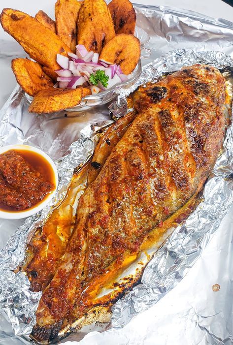 Croaker Fish Recipes, Grilled Fish In Foil, Croaker Fish, Grilled Walleye, Fish In Foil, Fried Whole Fish, Hosting Recipes, Soul Recipes, Walleye Recipes