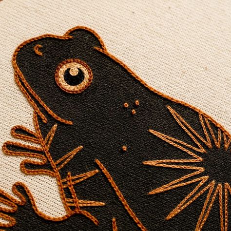 🌞 on Instagram: “🐸 . . . . . . #etsyshop #frogembroidery #watercolorembroidery #modernembroidery #dmcembroidery #craftsposure #suportsmallbusiness…” Frog Embroidery, Embroidery Lettering, Embroidery Wall Hanging, Modern Hand Embroidery, Embroidery Wall, Modern Embroidery, Art Style Inspiration, Embroidery Hoop Art, Inspirational Art