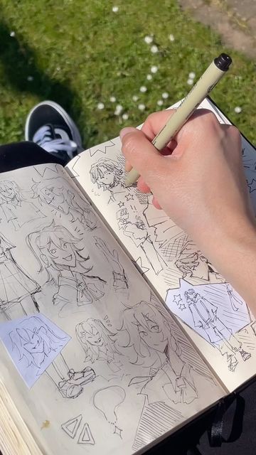 Full Sketchbook, Oc Character Design, Yuumei Art, Character Design Art, Art Scrapbook, Oc Character, Seni Dan Kraf, Sketches Tutorial, Sketchbook Art Journal