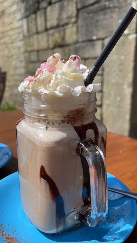 #milkshake #dessert #drink Aesthetic Milkshake, Sharing Milkshake Aesthetic, Chocolate Milkshake Aesthetic, Malted Vanilla Milkshake, Mcdonalds Chocolate Milkshake, Chocolate Milkshake, Sweet Drinks, Pretty Food, Ice Cream