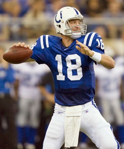 Payton Manning, Indianapolis Colts Football, Colts Football, Eli Manning, Wide World Of Sports, I Love Football, Football Legends, Peyton Manning, Sports Figures