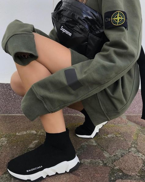 pinterest ~ redbullgurl Balenciaga Speed Trainers, Style Balenciaga, Sneak Attack, Balenciaga Speed Trainer, Balenciaga Sneakers, Balenciaga Speed, Black Shoe, Black And White Shoes, Shoes Sport