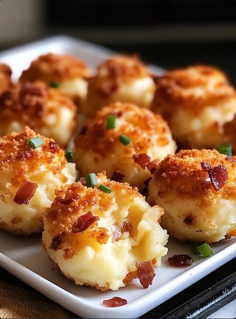 Health meal, low carbs meals, keto meal Baked Potato Bites Appetizers, Bite Size Potato Recipe, Potato Cheese Balls Recipes, Potato Finger Food, Ball Shaped Food, Loaded Potato Balls, Baked Mashed Potato Bites, Mashed Potato Balls Baked, Stuffed Potato Recipes