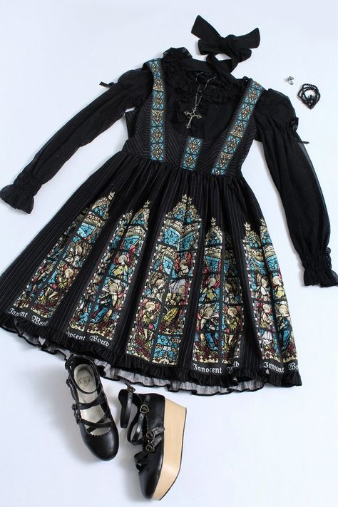 Alice And The Pirates, Innocent World, Classic Lolita, The Pirates, Vintage Style Dresses, J Fashion, Lolita Dress, Gothic Lolita, Lolita Fashion