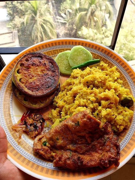 #food #delicious #khichuri #deliciousfood #day #holiday #Sunday #home #homemade #love Khichuri Bengali, Bengali Food Recipe, Bengali Vibes, Nepali Aesthetic, Bengali Foods, Bangladeshi Culture, Kolkata Food, Bengali Aesthetic, Variety Food